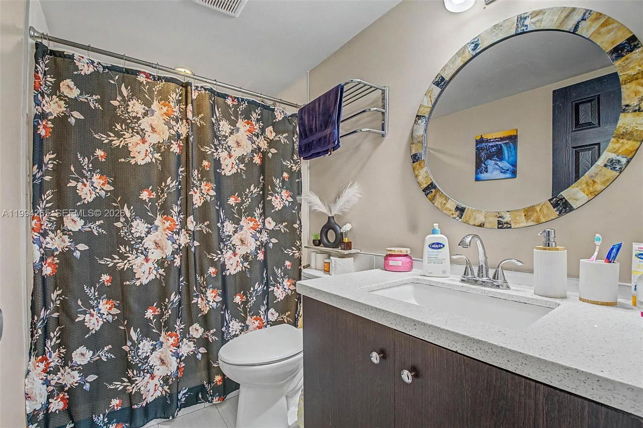 Real estate property located at 7104 113th Ave, Miami-dade, Snapper Creek Townhouses, Miami, FL