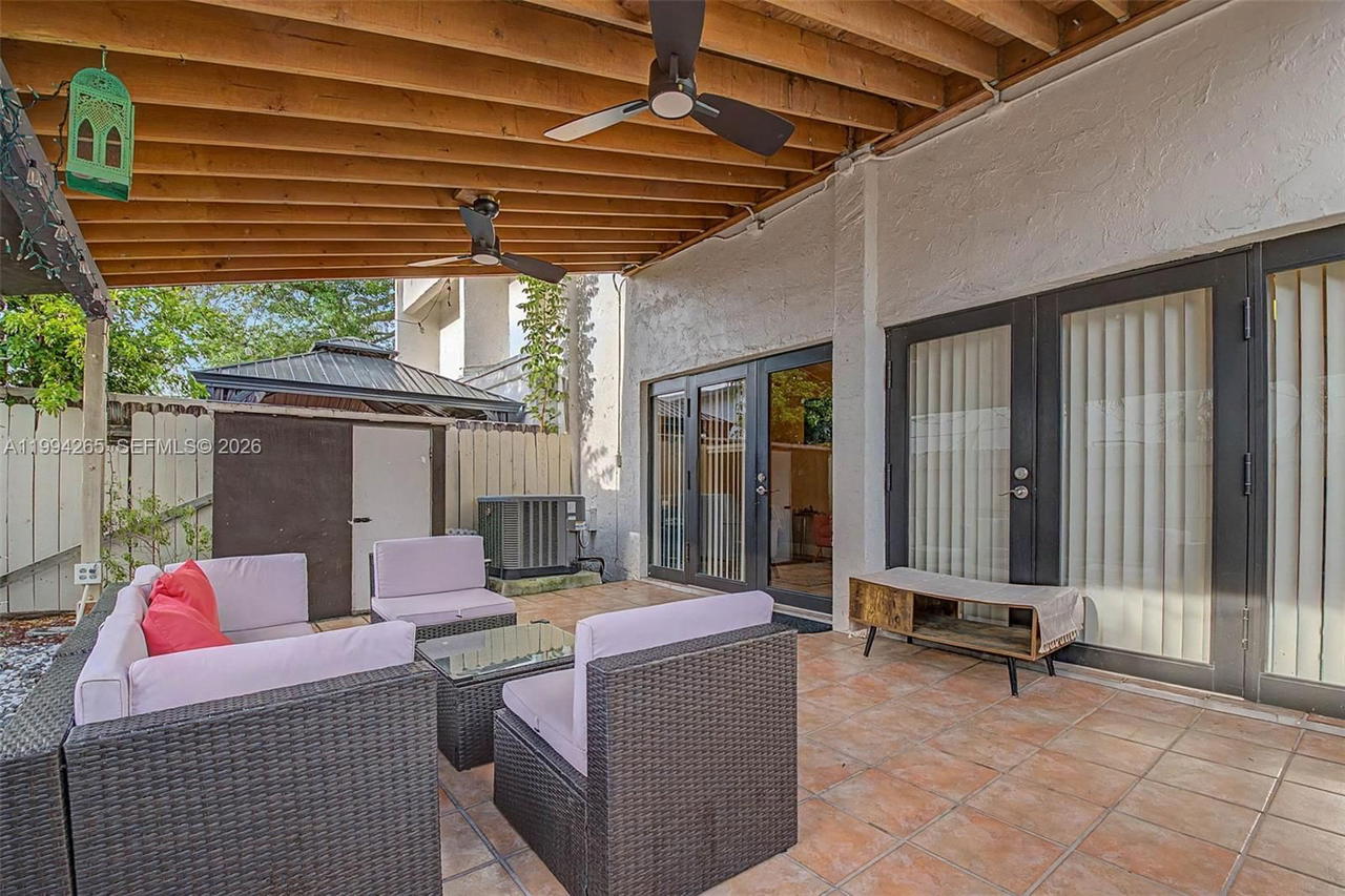 Real estate property located at 7104 113th Ave, Miami-dade, Snapper Creek Townhouses, Miami, FL
