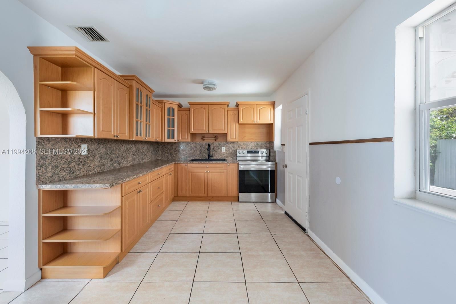 Real estate property located at 580 189th Ter, Miami-dade, Norwood 1st Addn, Miami Gardens, FL