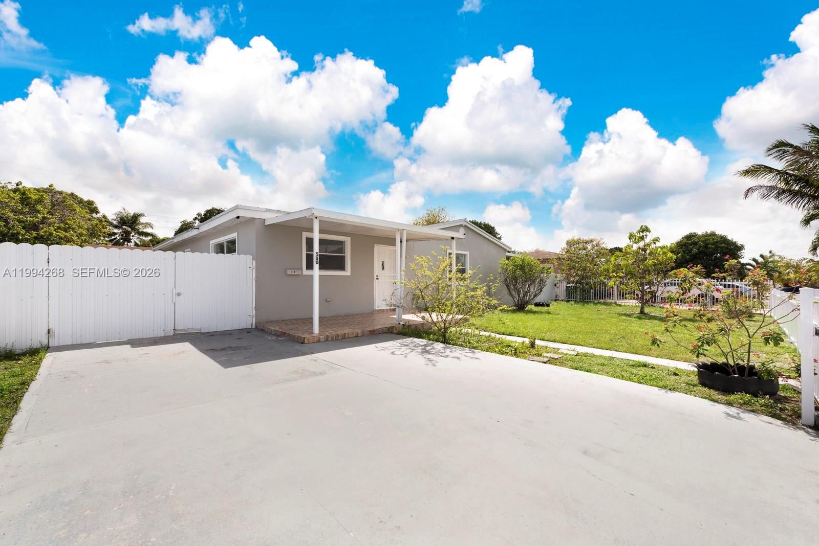 Real estate property located at 580 189th Ter, Miami-dade, Norwood 1st Addn, Miami Gardens, FL