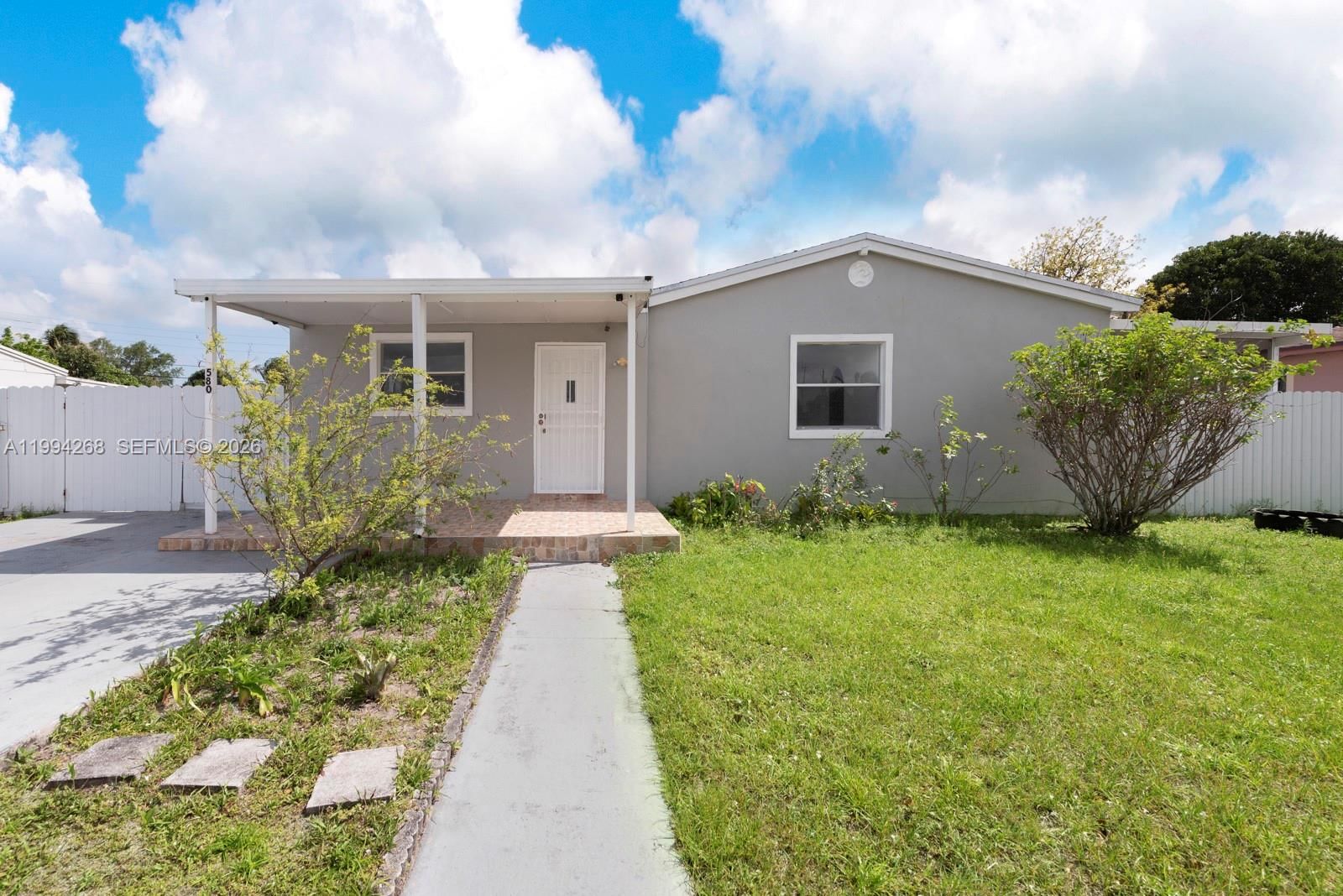 Real estate property located at 580 189th Ter, Miami-dade, Norwood 1st Addn, Miami Gardens, FL