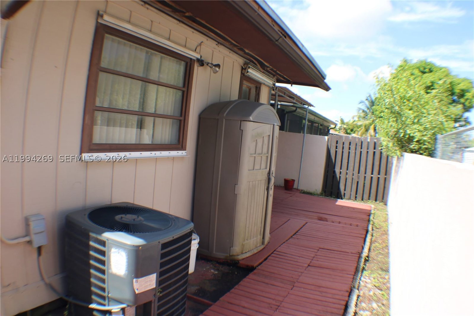 Real estate property located at 12003 110th St Cir N, Miami-dade, Devon-aire Villas Sec 3, Miami, FL