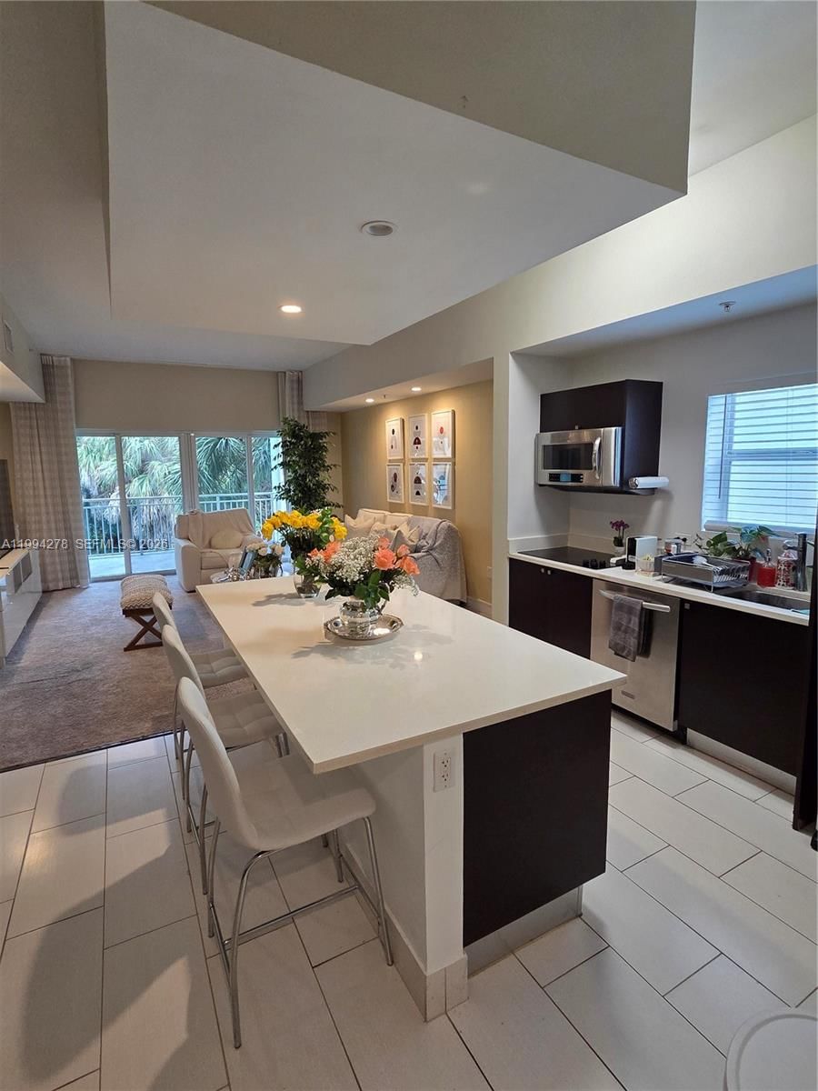 Real estate property located at 5300 87th Ave #416, Miami-dade, The Blue A Resort Hotel C, Doral, FL