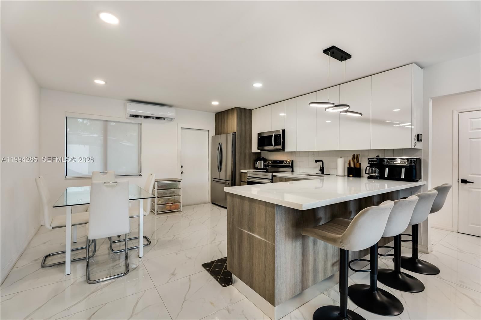 Real estate property located at 5635 Pierce St, Broward, Hollywood Beach Gardens, Hollywood, FL