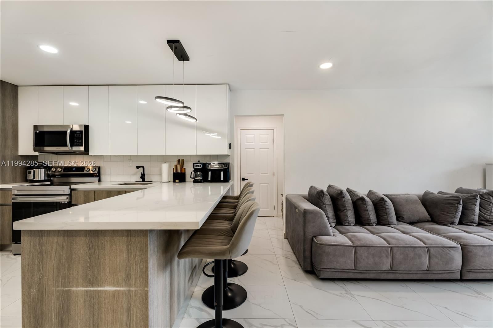 Real estate property located at 5635 Pierce St, Broward, Hollywood Beach Gardens, Hollywood, FL