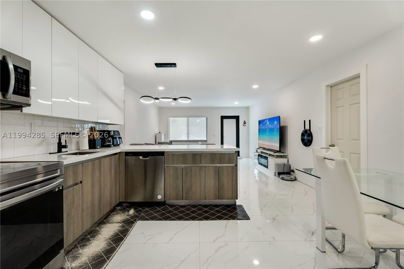 Real estate property located at 5635 Pierce St, Broward, Hollywood Beach Gardens, Hollywood, FL