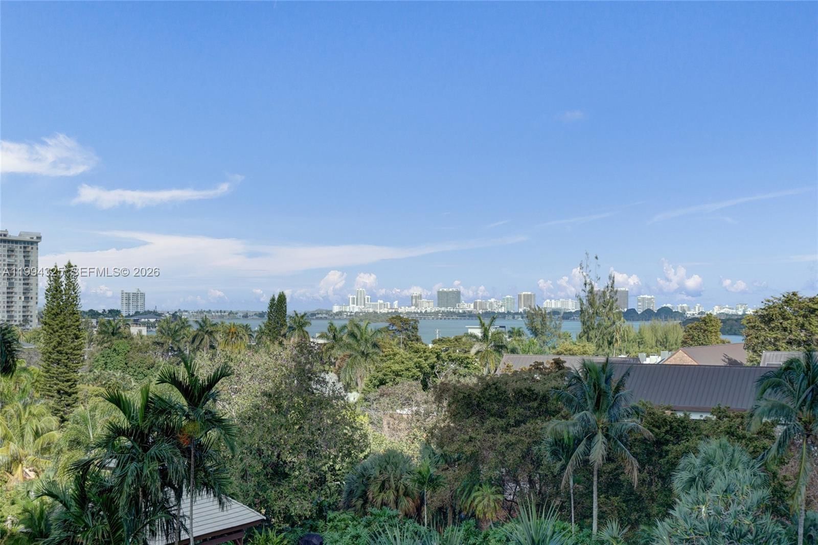 Real estate property located at 1000 Quayside Ter #707, Miami-dade, Towers Of Quayside Condo, Miami, FL