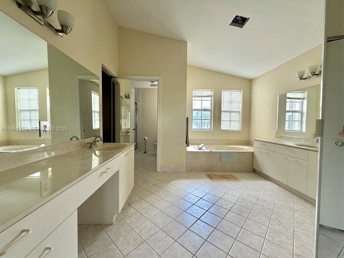 Real estate property located at , Broward, Towngate, Pembroke Pines, FL