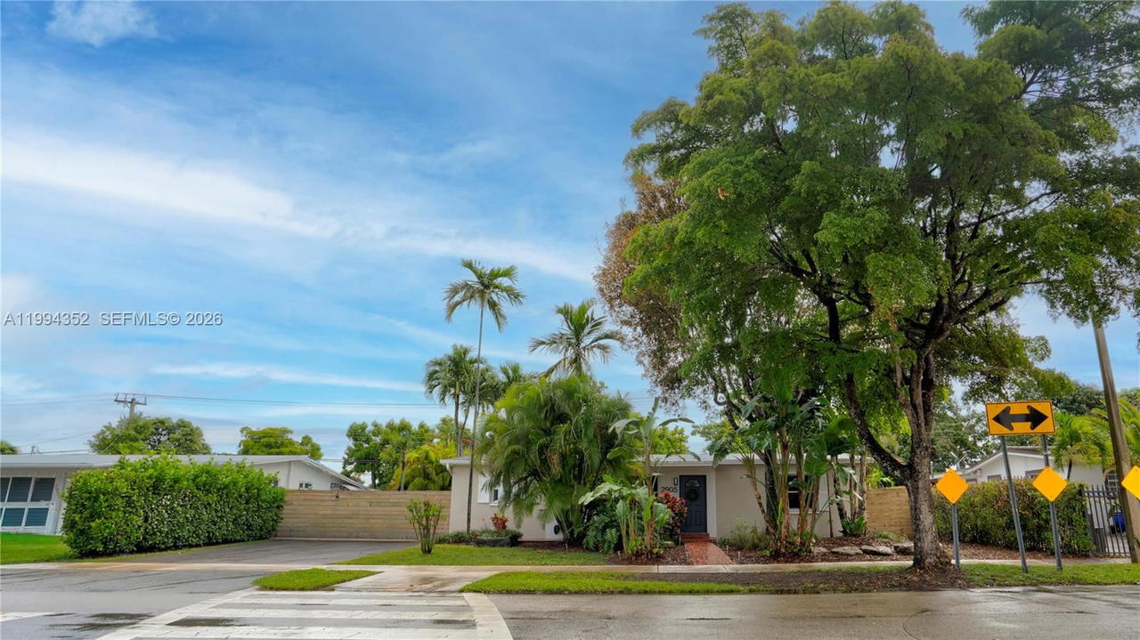 Real estate property located at 2905 93rd Ct, Miami-dade, Coral Gardens, Miami, FL