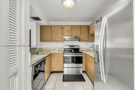 Real estate property located at 15430 82nd Ln #625, Miami-dade, Continuum Condo Ph Ii, Miami, FL