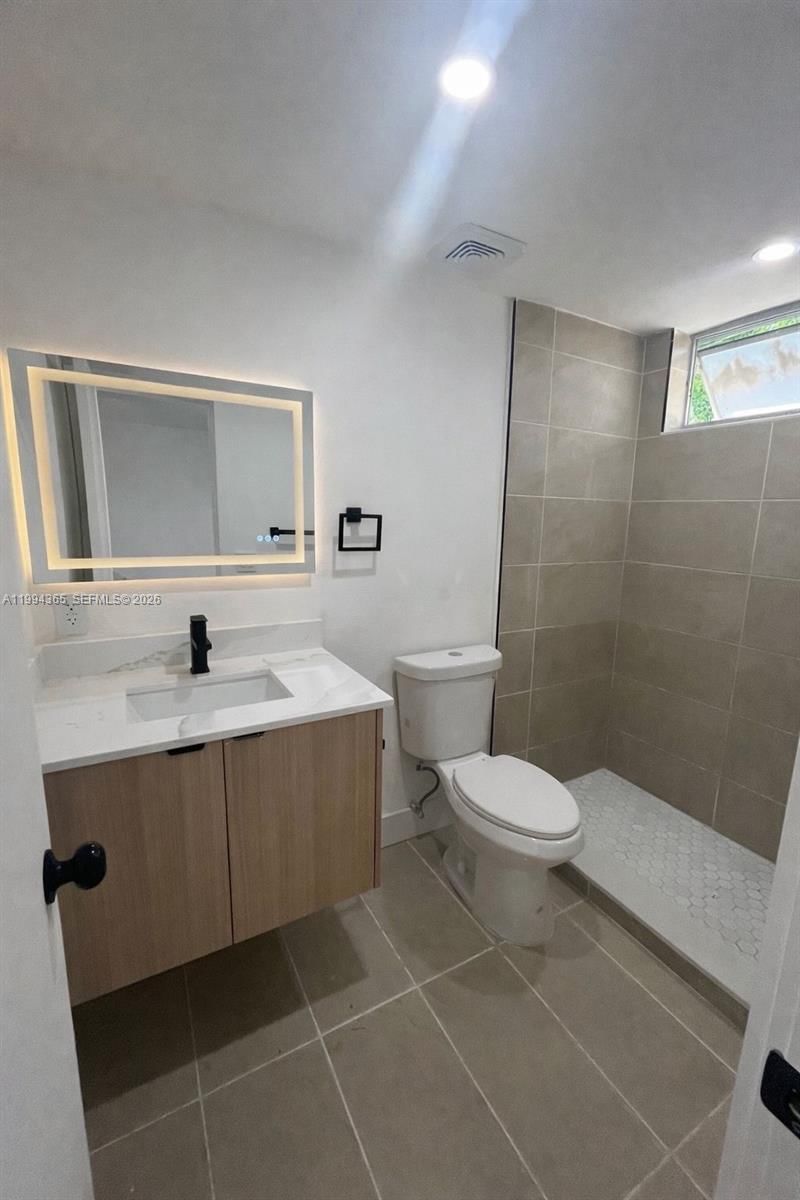 Real estate property located at 7725 Carlyle Ave #2, Miami-dade, Rose Condo, Miami Beach, FL