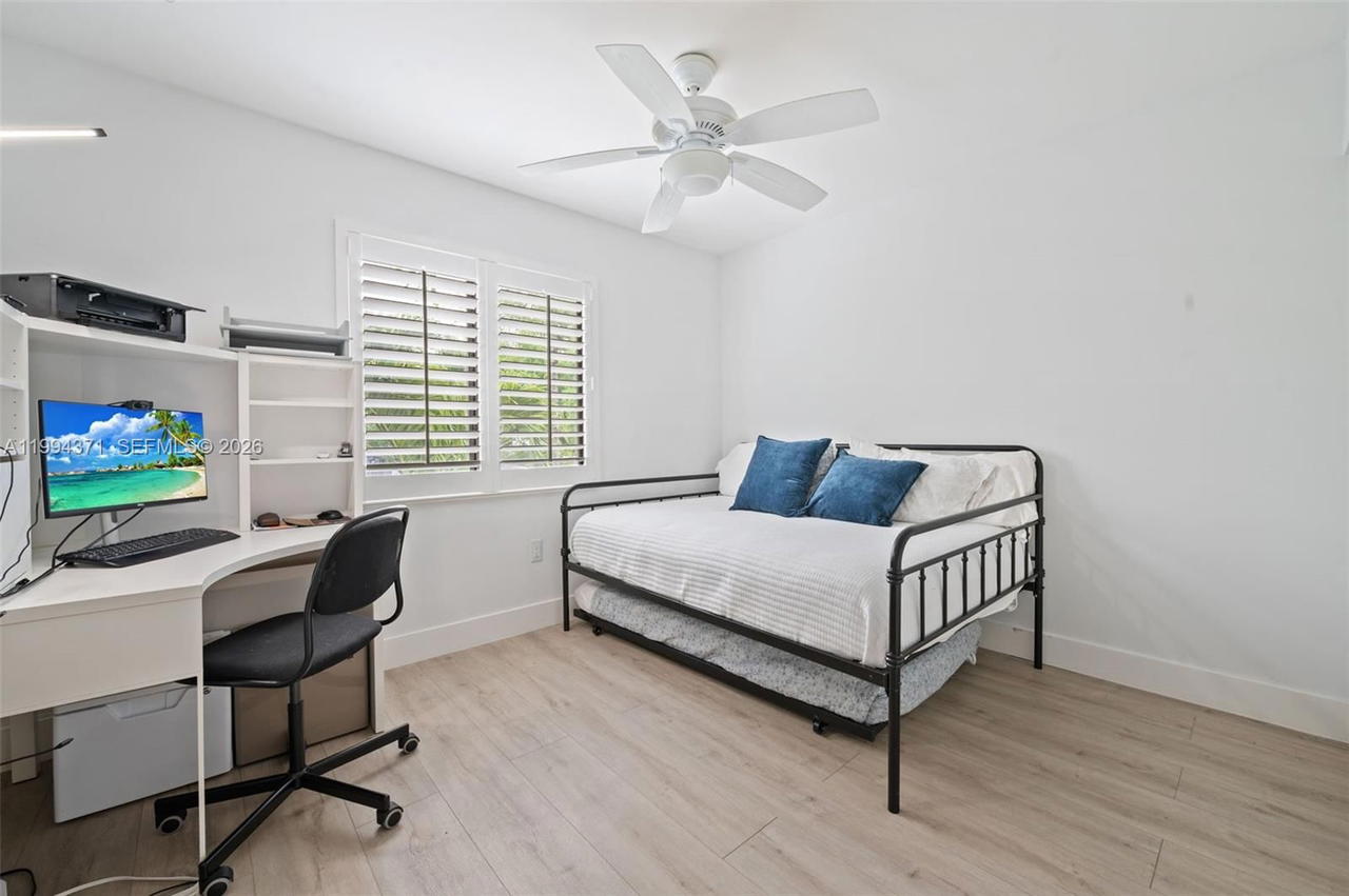 Real estate property located at 11758 92nd Ter, Miami-dade, Shadywood Villas Amended, Miami, FL