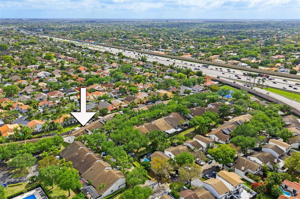 Real estate property located at 11758 92nd Ter, Miami-dade, Shadywood Villas Amended, Miami, FL