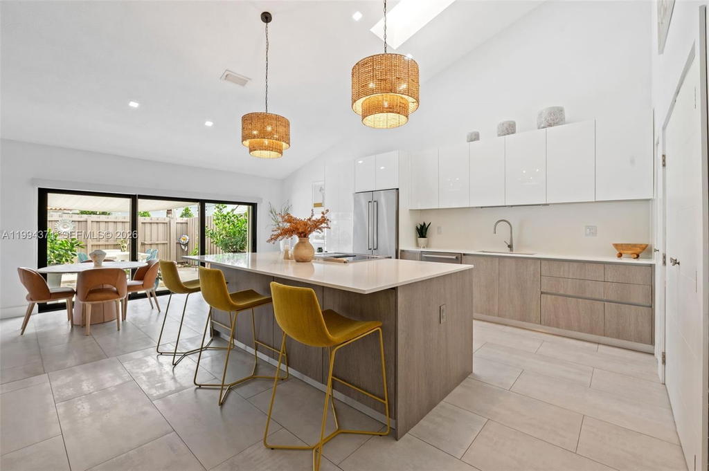 Real estate property located at 11758 92nd Ter, Miami-dade, Shadywood Villas Amended, Miami, FL