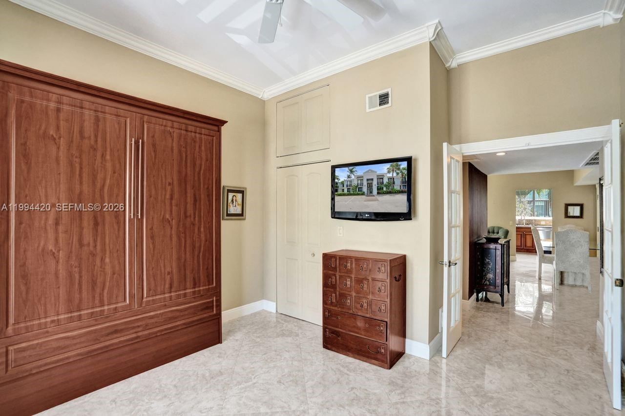 Real estate property located at 1578 Ocean Ln #214, Broward, Oceanage Condo, Fort Lauderdale, FL