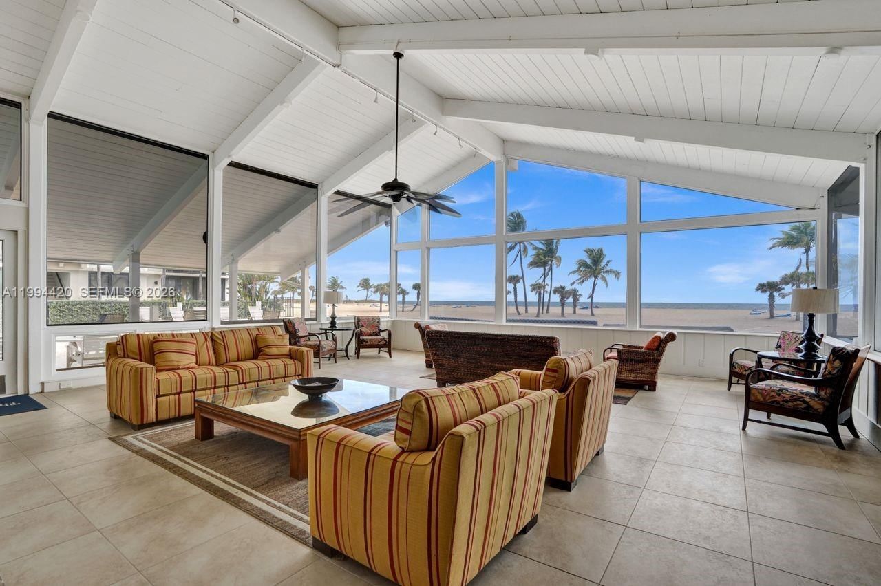 Real estate property located at 1578 Ocean Ln #214, Broward, Oceanage Condo, Fort Lauderdale, FL