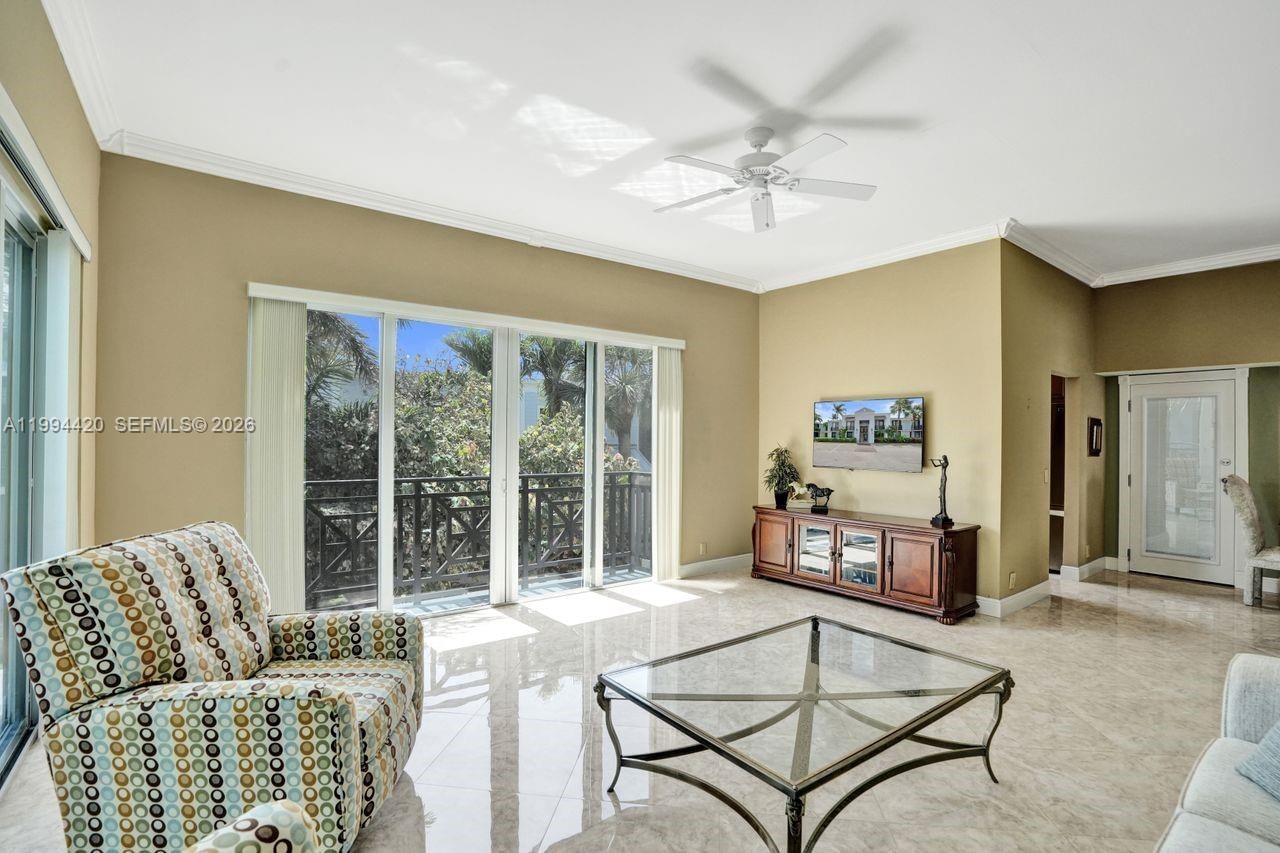 Real estate property located at 1578 Ocean Ln #214, Broward, Oceanage Condo, Fort Lauderdale, FL