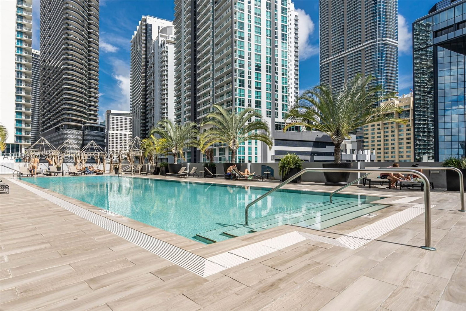 Real estate property located at 1250 Miami Ave #3206, Miami-dade, Vue At Brickell Condo, Miami, FL