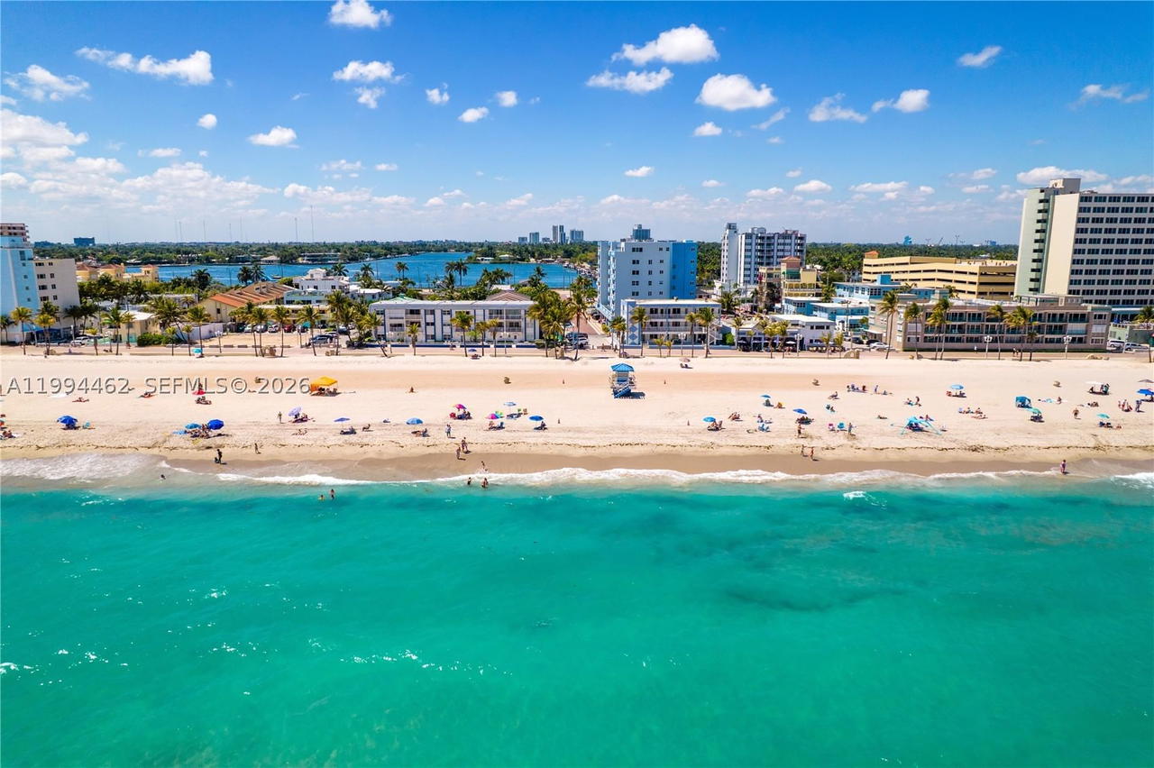 Real estate property located at 335 Virginia St, Broward, Virginia Beach Resort, Hollywood, FL