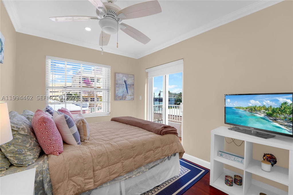 Real estate property located at 335 Virginia St, Broward, Virginia Beach Resort, Hollywood, FL