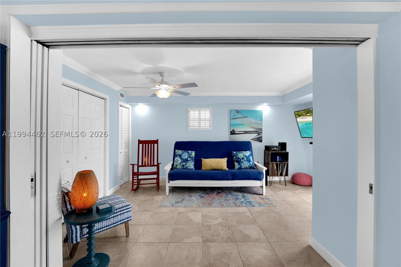 Real estate property located at 335 Virginia St, Broward, Virginia Beach Resort, Hollywood, FL
