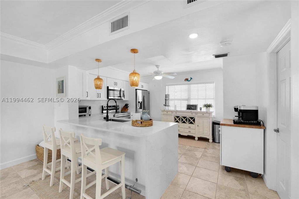 Real estate property located at 335 Virginia St, Broward, Virginia Beach Resort, Hollywood, FL