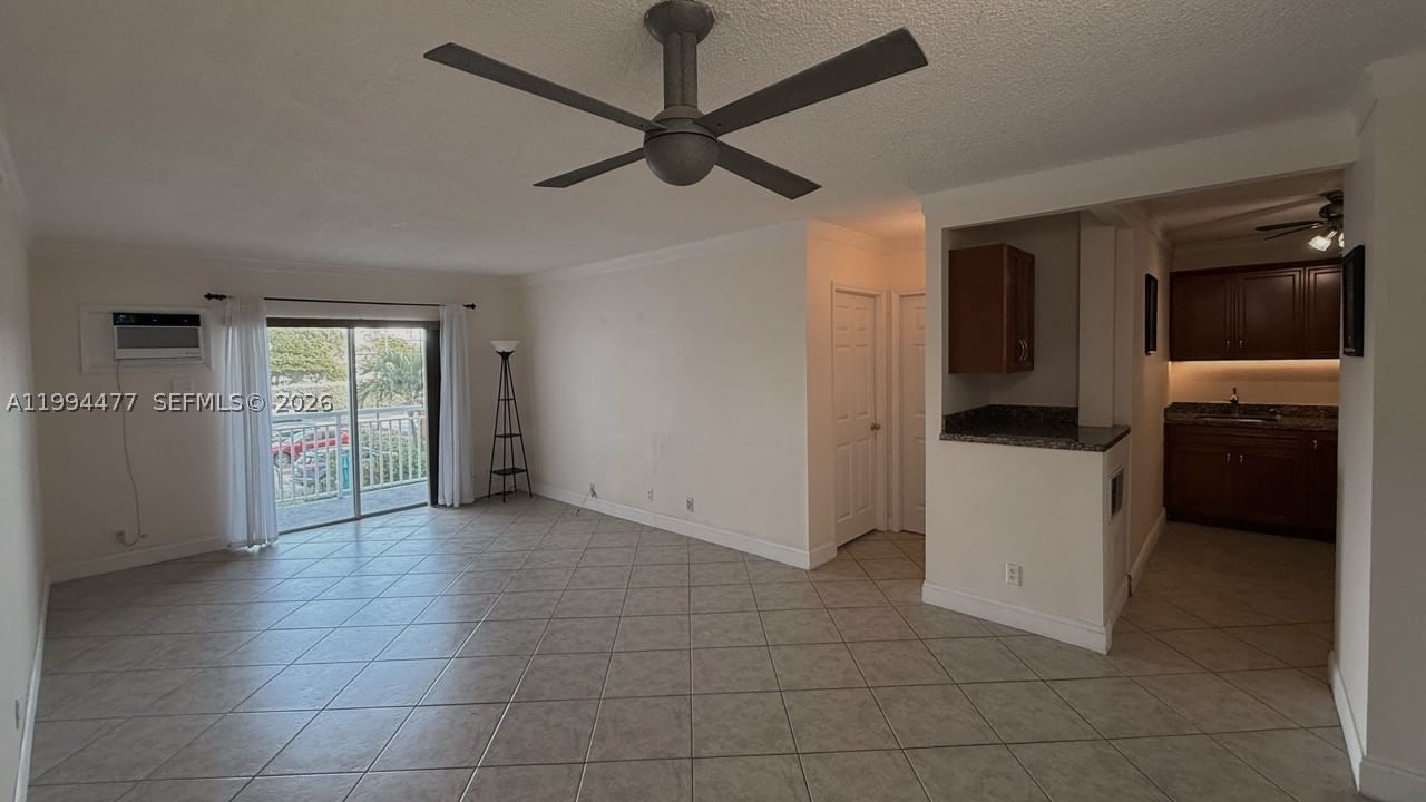 Real estate property located at 200 Birch Rd #211, Broward, Leisure Beach Condo, Fort Lauderdale, FL