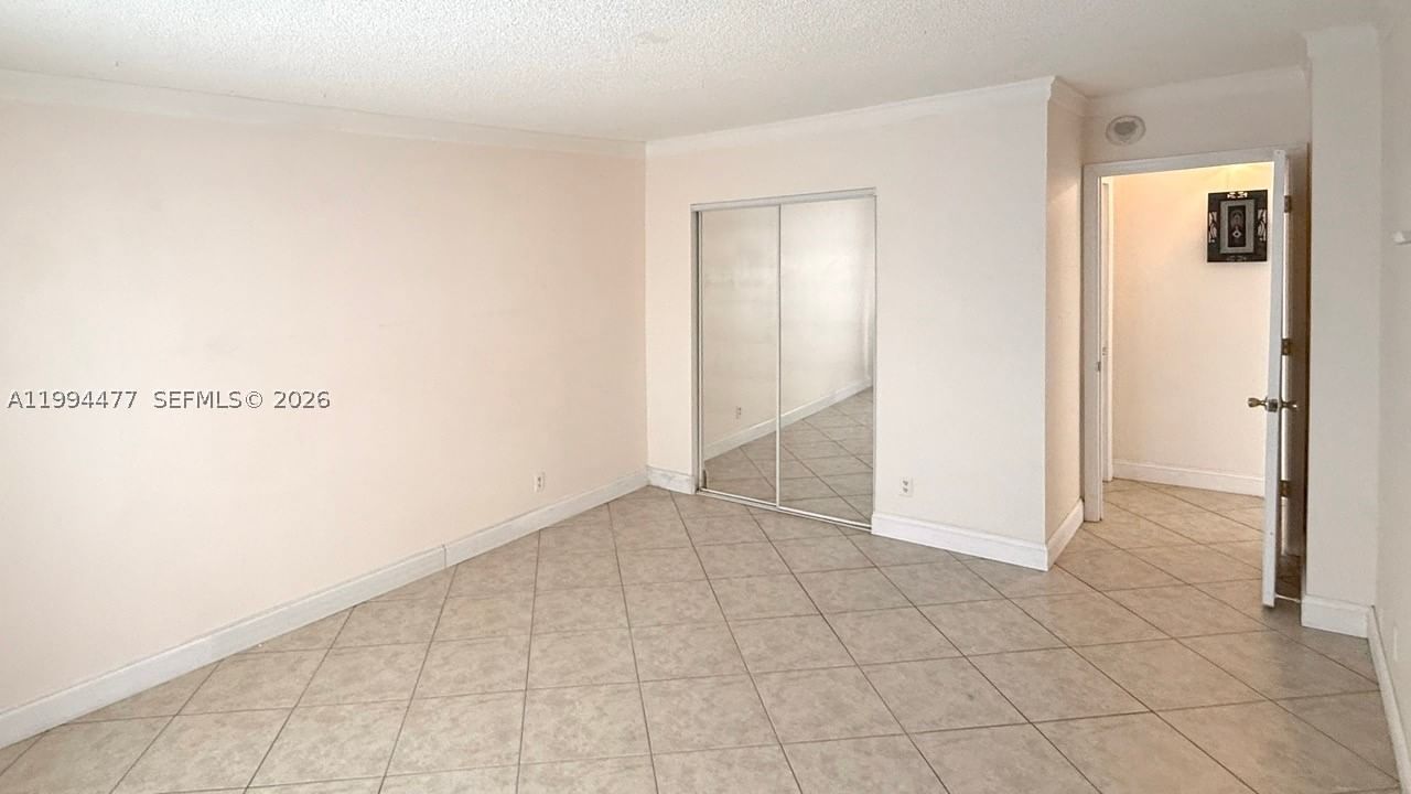Real estate property located at 200 Birch Rd #211, Broward, Leisure Beach Condo, Fort Lauderdale, FL