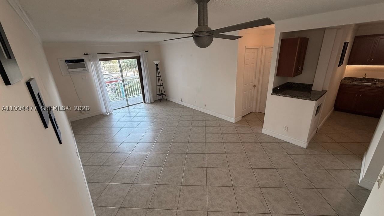 Real estate property located at 200 Birch Rd #211, Broward, Leisure Beach Condo, Fort Lauderdale, FL