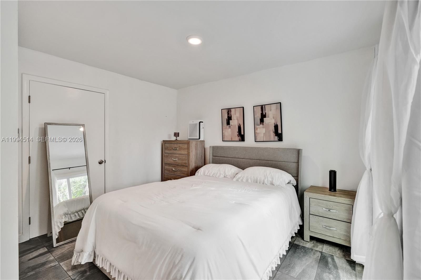 Real estate property located at 15463 57th St, Miami-dade, Westwind Lakes Sec 4, Miami, FL