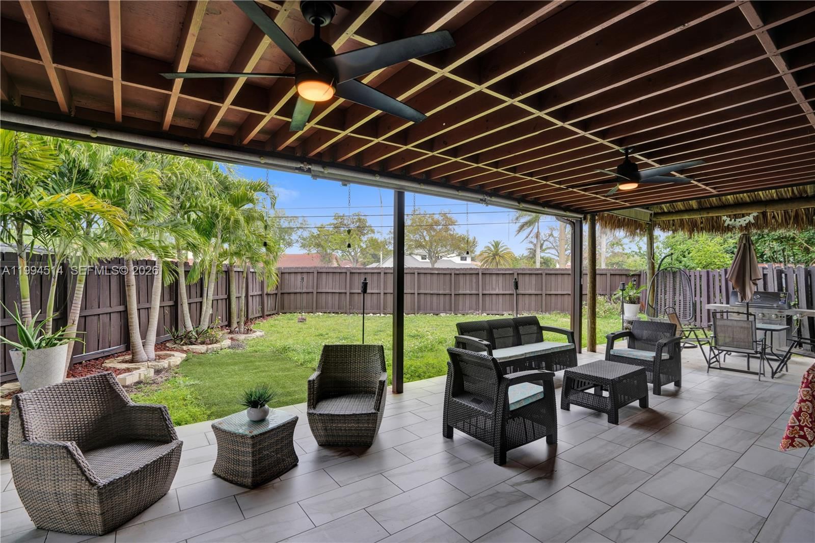 Real estate property located at 15463 57th St, Miami-dade, Westwind Lakes Sec 4, Miami, FL