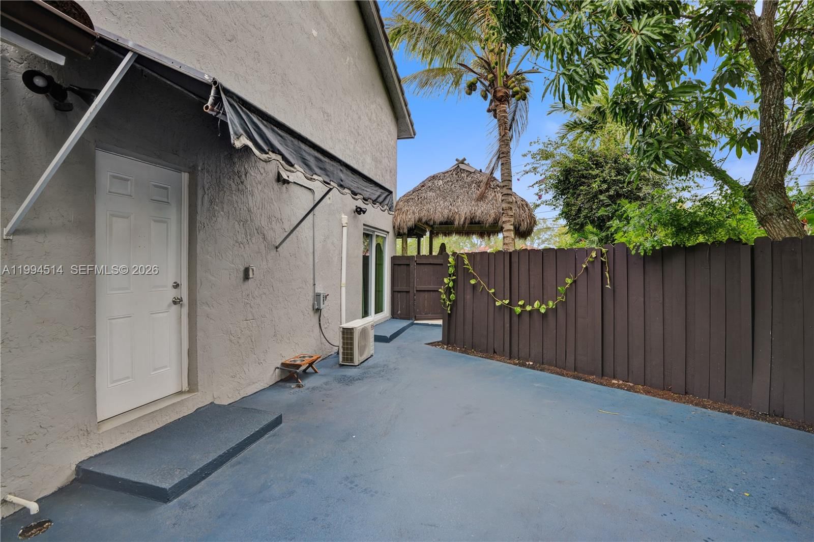 Real estate property located at 15463 57th St, Miami-dade, Westwind Lakes Sec 4, Miami, FL