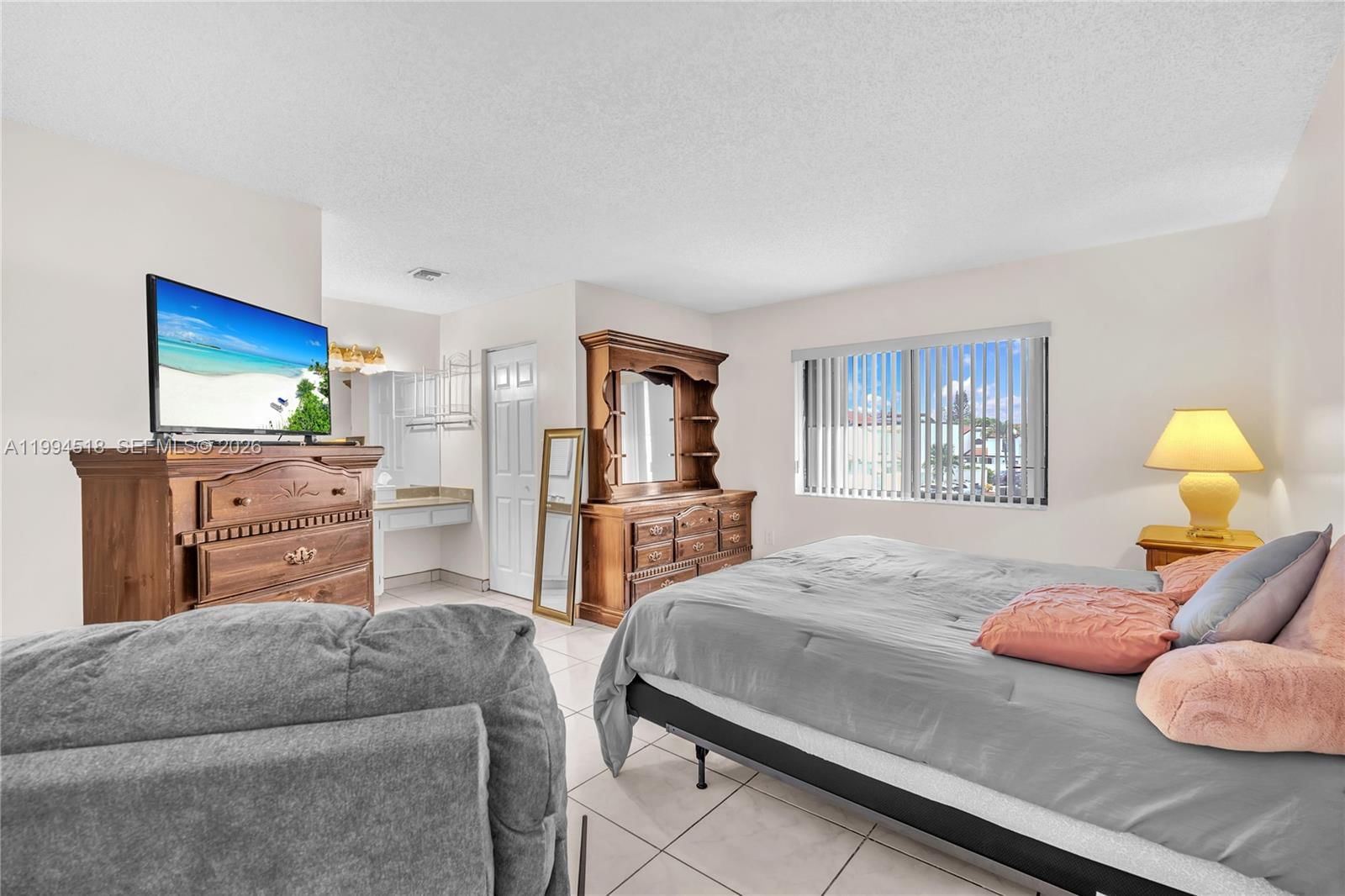 Real estate property located at 1321 124th Ct #18-A, Miami-dade, Villa Venezia Condo Ph Vi, Miami, FL