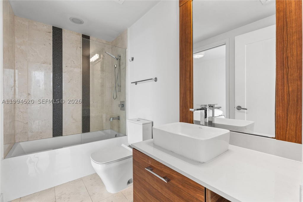 Real estate property located at 601 27th St #1202, Miami-dade, The Crimson Condo, Miami, FL