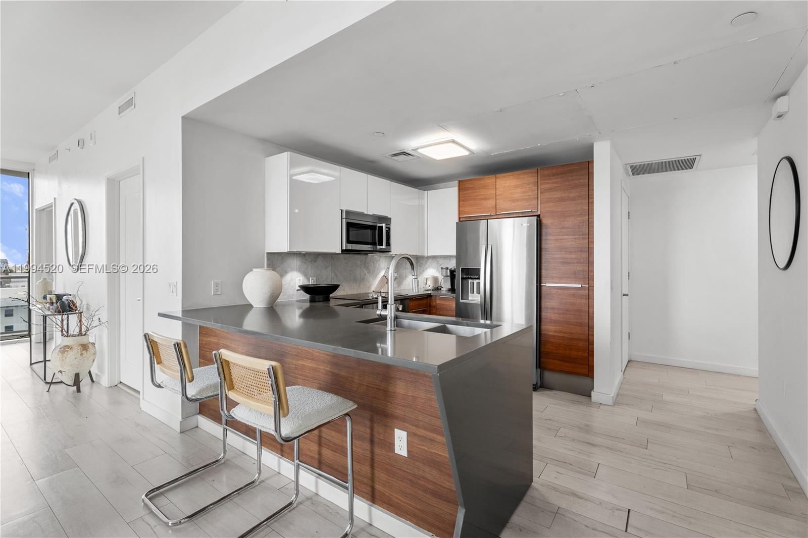 Real estate property located at 601 27th St #1202, Miami-dade, The Crimson Condo, Miami, FL