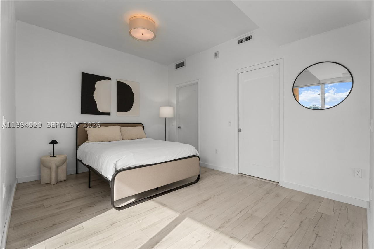 Real estate property located at 601 27th St #1202, Miami-dade, The Crimson Condo, Miami, FL