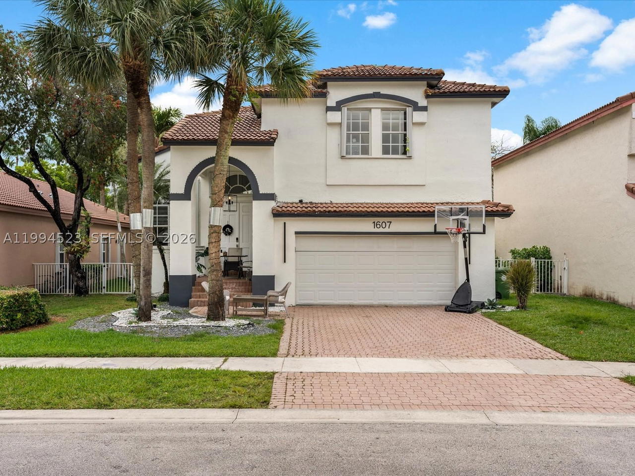 Real estate property located at 1607 157th Ave, Broward, Hollywood Lakes Country C, Pembroke Pines, FL