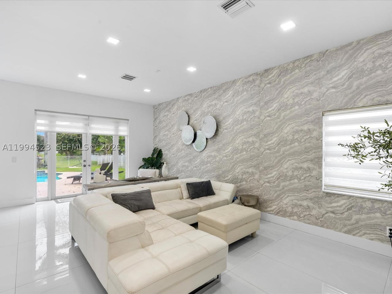Real estate property located at 1607 157th Ave, Broward, Hollywood Lakes Country C, Pembroke Pines, FL