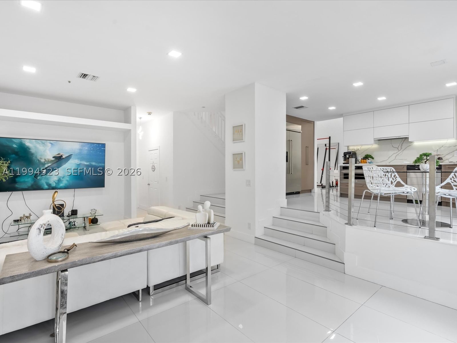 Real estate property located at 1607 157th Ave, Broward, Hollywood Lakes Country C, Pembroke Pines, FL