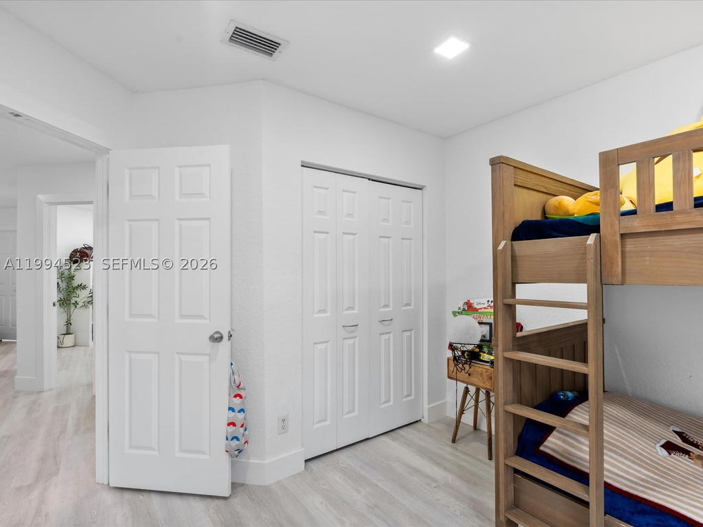 Real estate property located at 1607 157th Ave, Broward, Hollywood Lakes Country C, Pembroke Pines, FL