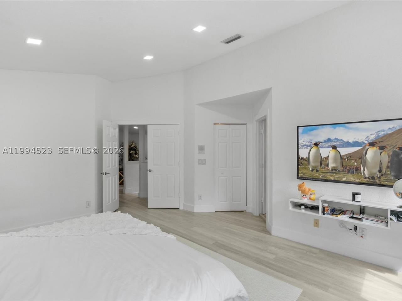 Real estate property located at 1607 157th Ave, Broward, Hollywood Lakes Country C, Pembroke Pines, FL