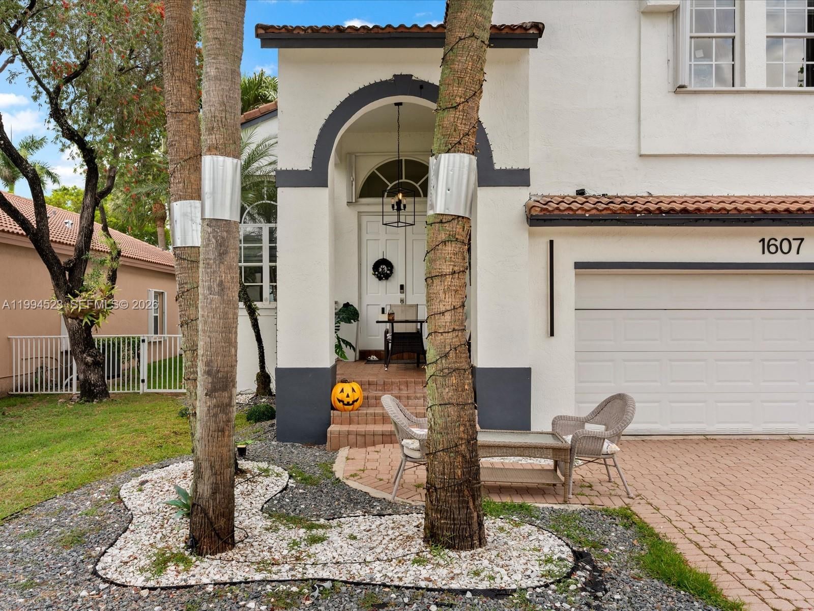 Real estate property located at 1607 157th Ave, Broward, Hollywood Lakes Country C, Pembroke Pines, FL