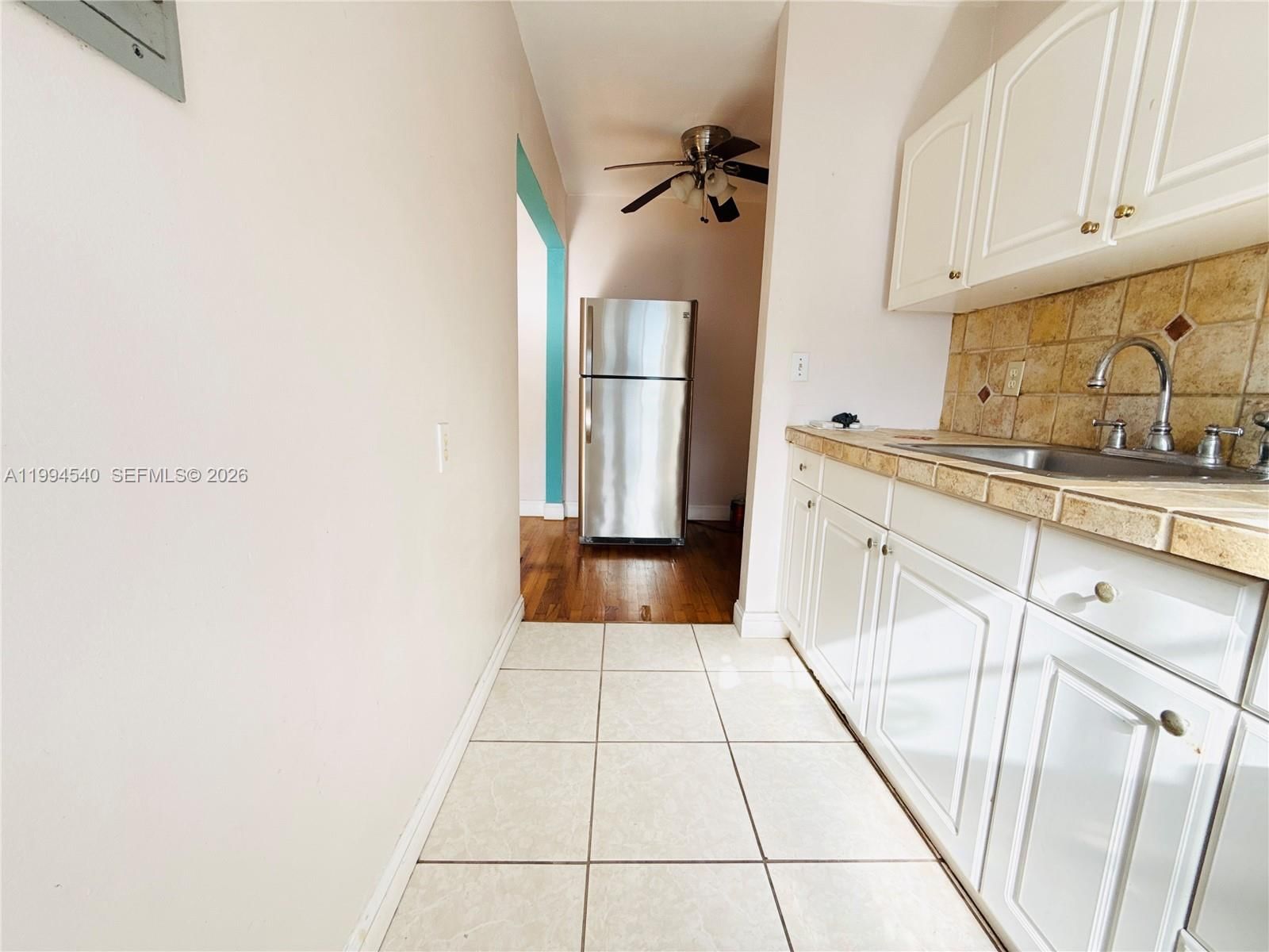 Real estate property located at 555 16th Ave #11, Miami-dade, Los Jardines Condo, Miami, FL