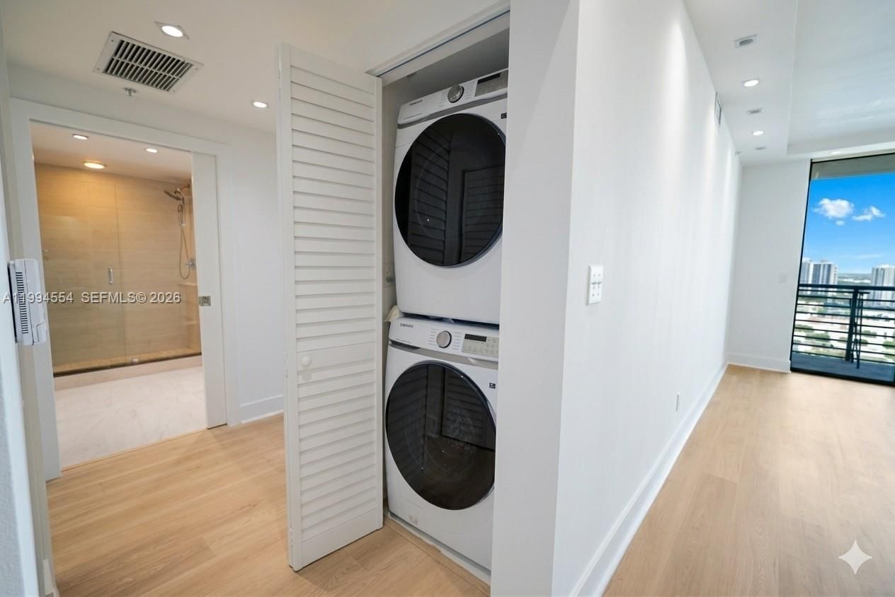 Real estate property located at 325 Biscayne Blvd #3314, Miami-dade, One Miami West Condo, Miami, FL