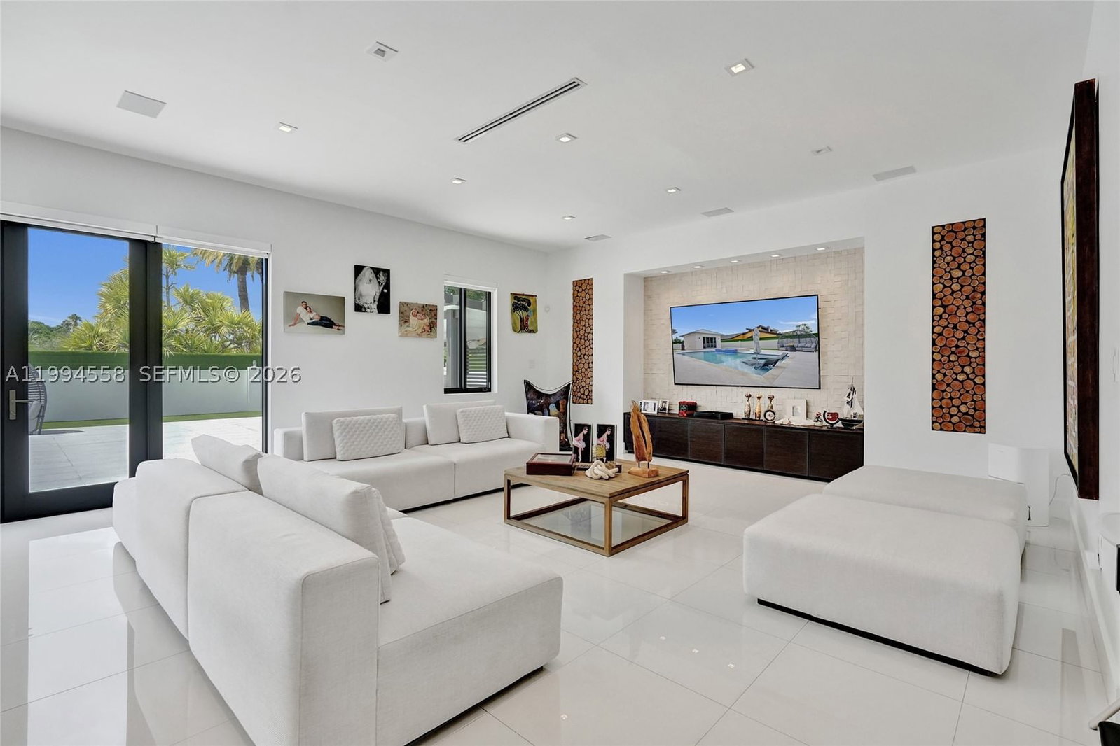 Real estate property located at 2600 128th Ct, Miami-dade, Chiu Sub, Miami, FL
