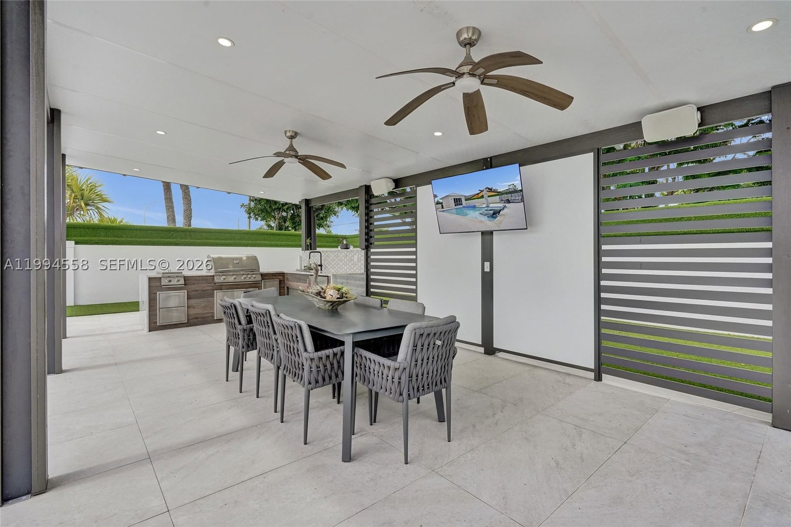 Real estate property located at 2600 128th Ct, Miami-dade, Chiu Sub, Miami, FL