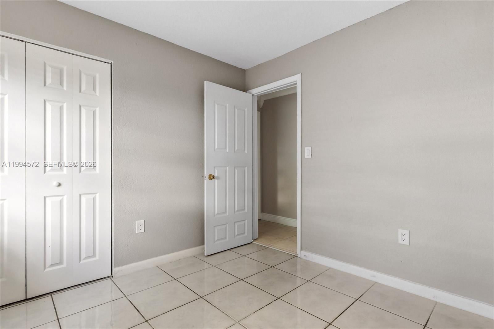 Real estate property located at 5730 199th St, Miami-dade, Country Lake Manors Sec 3, Hialeah, FL