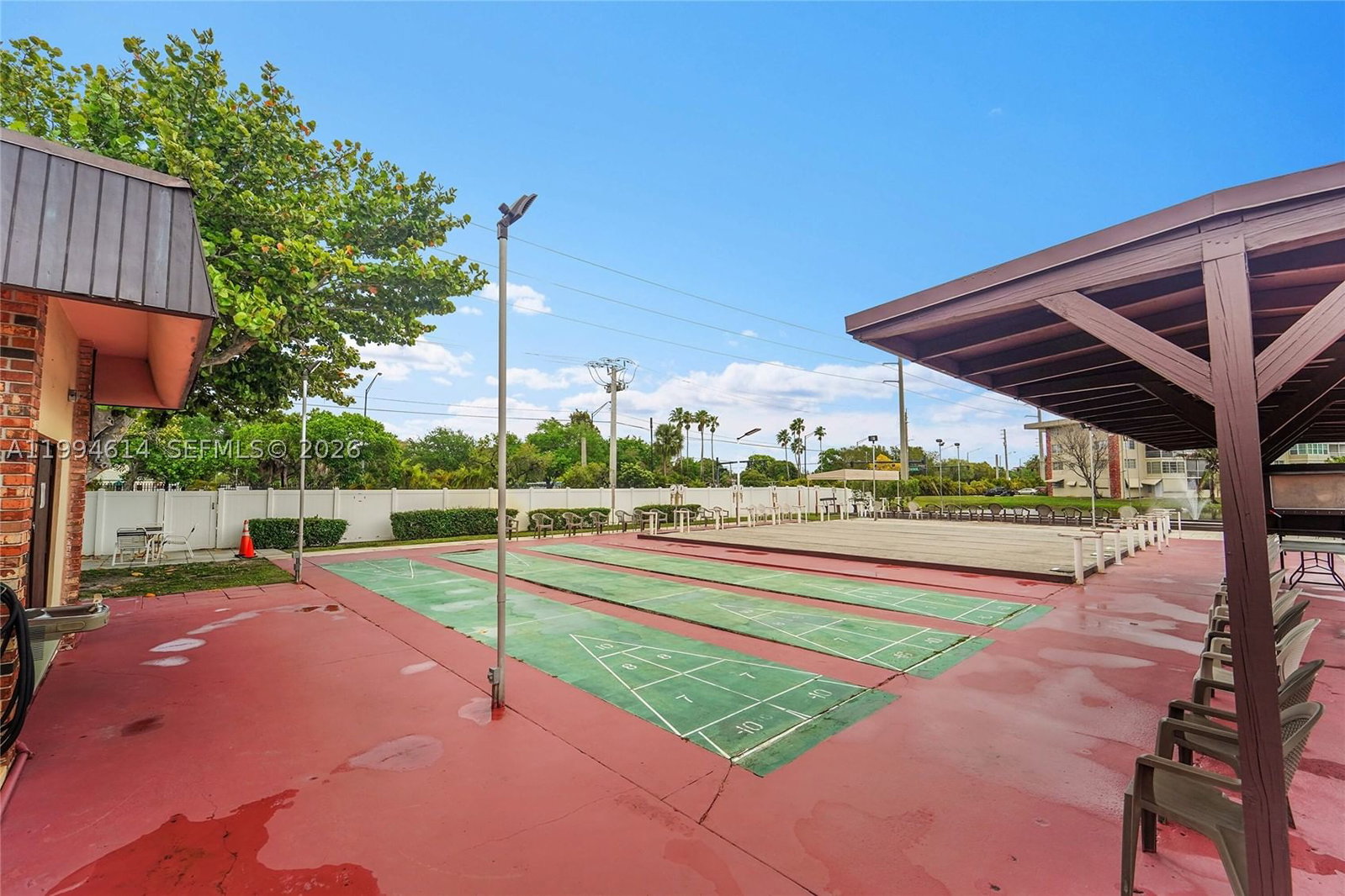 Real estate property located at 3090 46th Ave #212C, Broward, Lauderdale Oaks Condo Xix, Lauderdale Lakes, FL