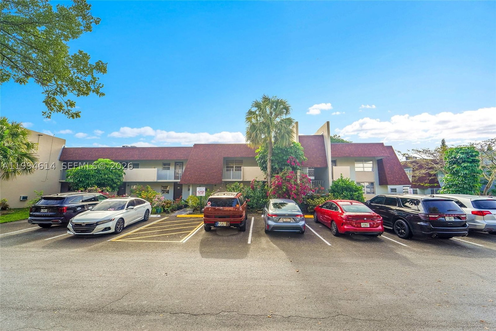 Real estate property located at 3090 46th Ave #212C, Broward, Lauderdale Oaks Condo Xix, Lauderdale Lakes, FL