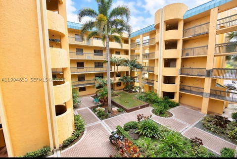 Real estate property located at 6575 Oakland Park Blvd #311, Broward, Isles Of Inverrary Ii Con, Lauderhill, FL